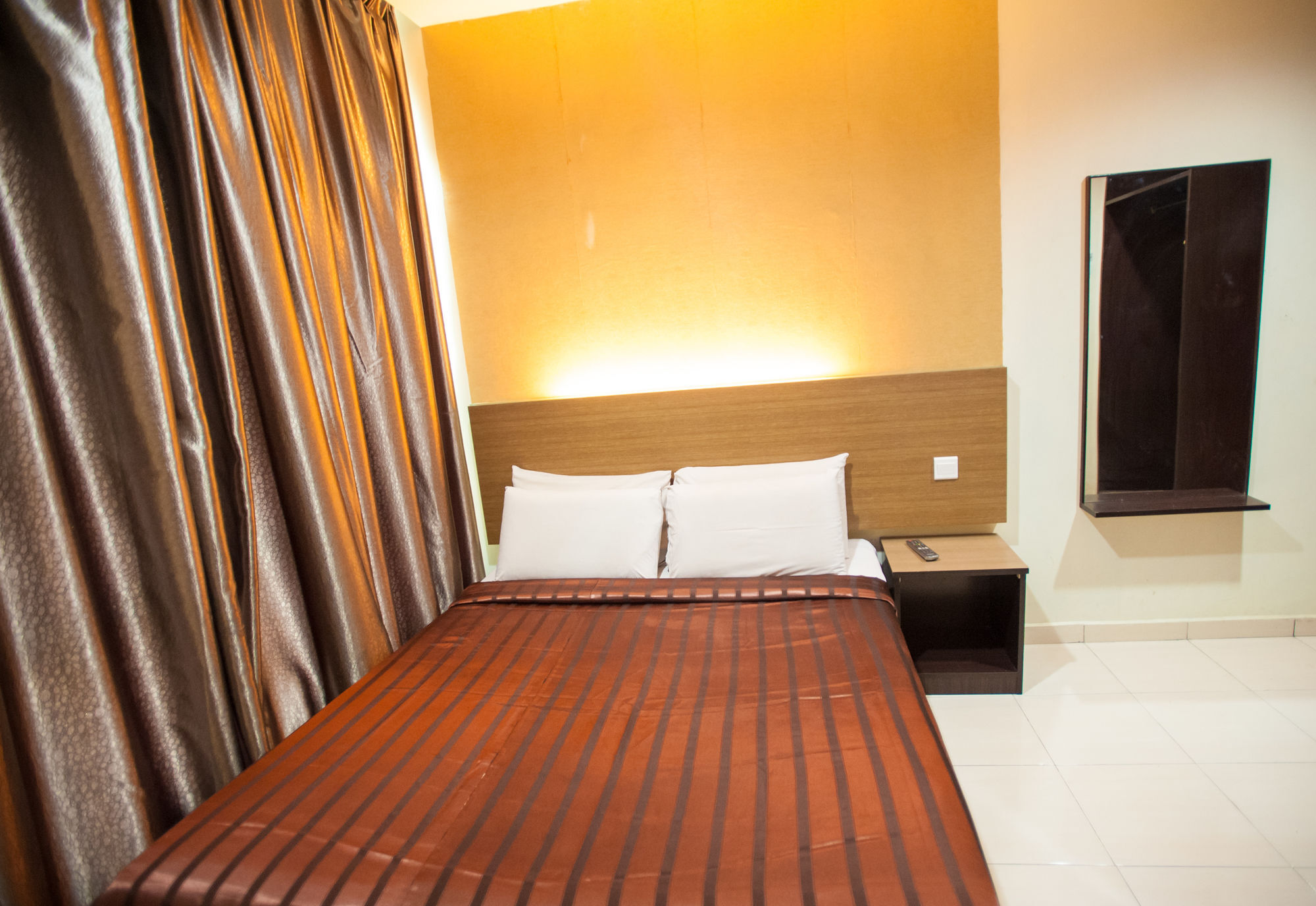 Dj Citi Point Hotel Куала-Тренгану Екстер'єр фото